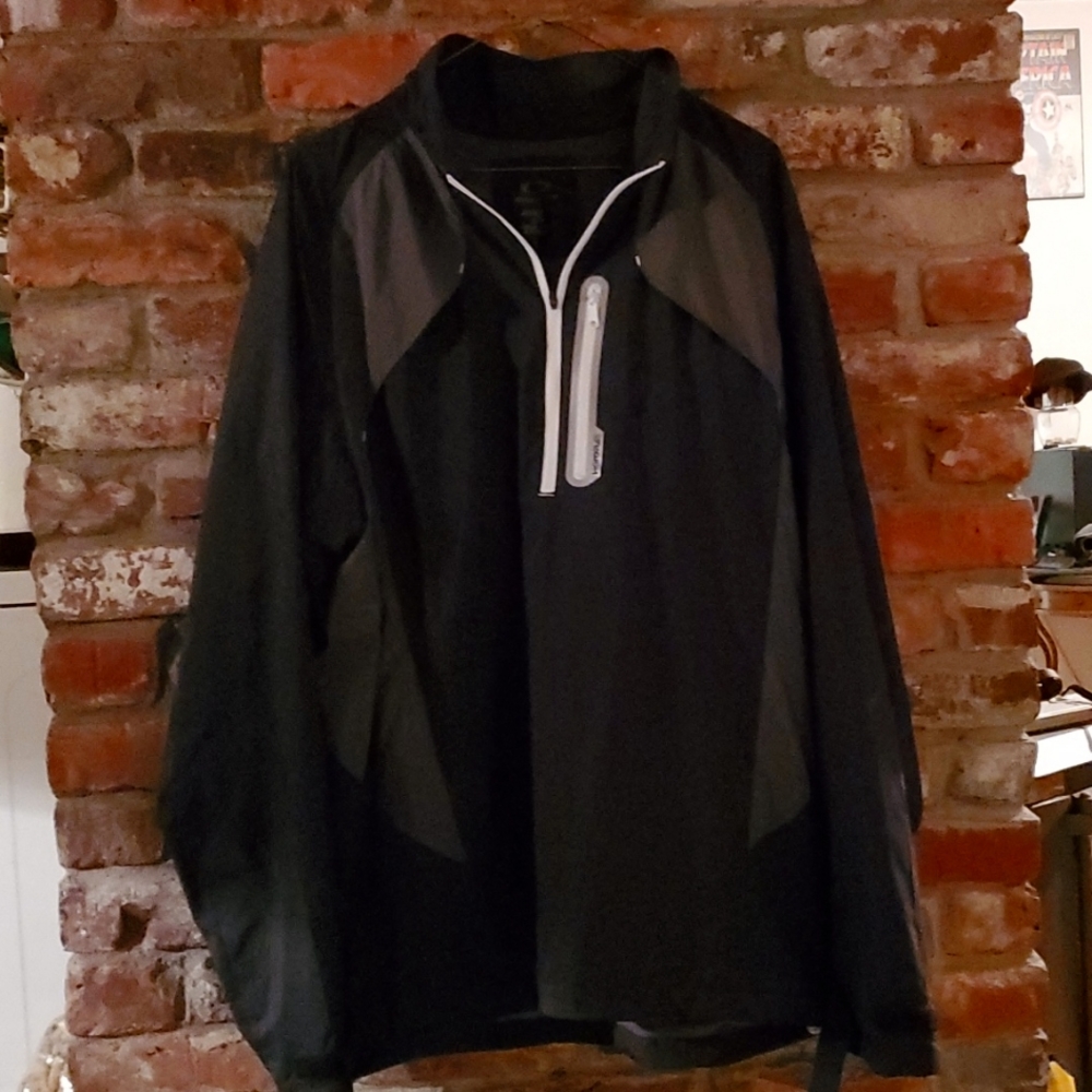 Oakley mens golf wind breaker